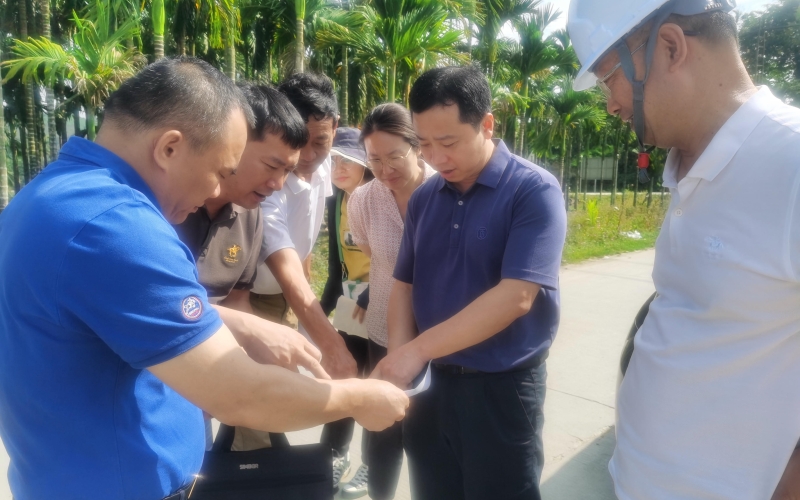 屯昌县政府调研迈湾水利枢纽工程移民安顿点建设